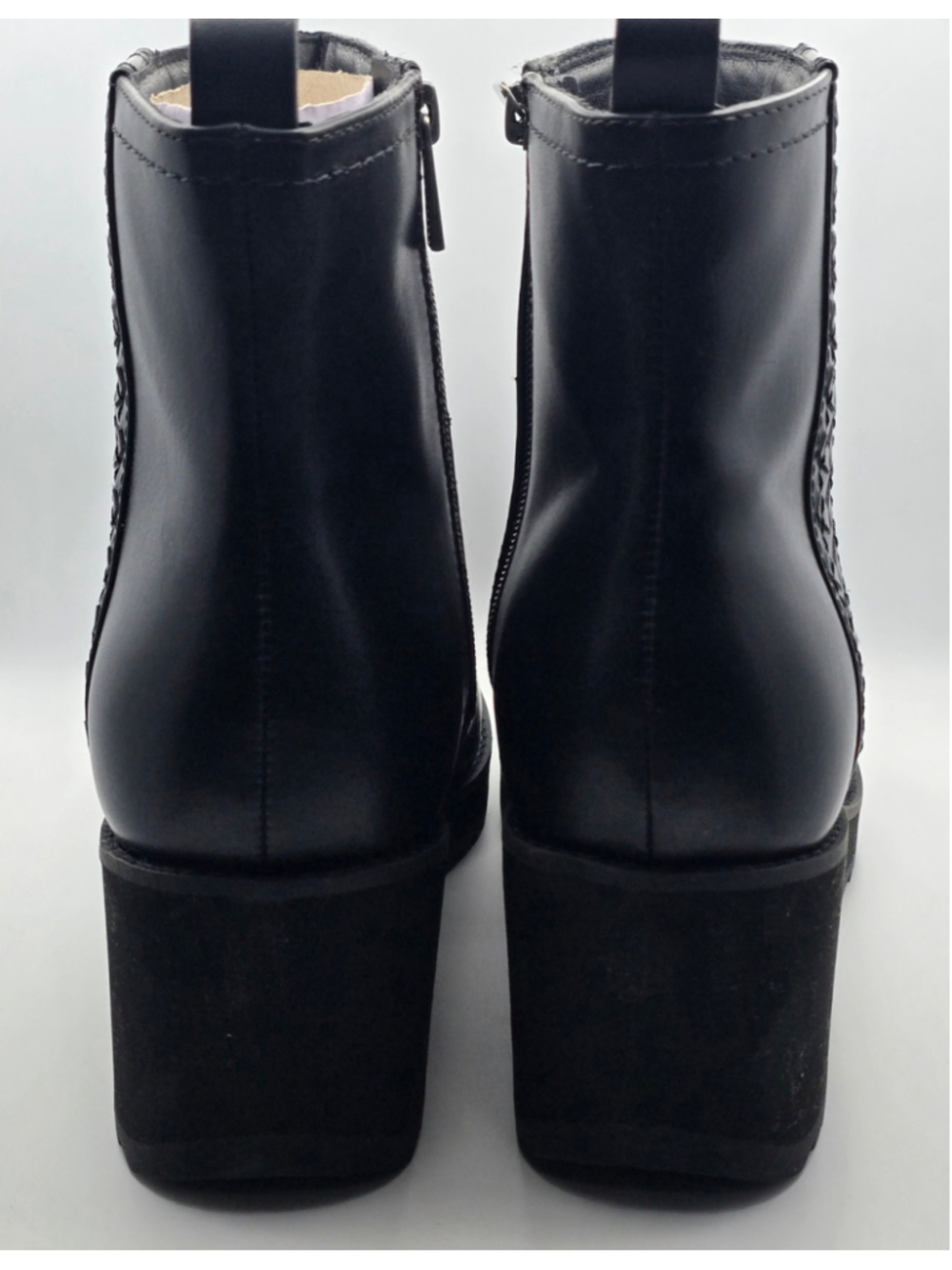 Women's Earth Camryn3 Black Wedge Ankle Boots Size 10 - Picture 6 of 9